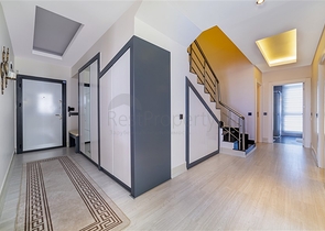 اطلالة بحر - دوبلكس فاخرة ضمن مجمع 5 نجوم - في منطثة توسمور / الانيا 