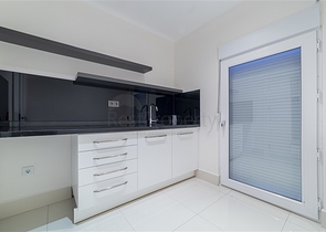 اطلالة بحر - دوبلكس فاخرة ضمن مجمع 5 نجوم - في منطثة توسمور / الانيا 