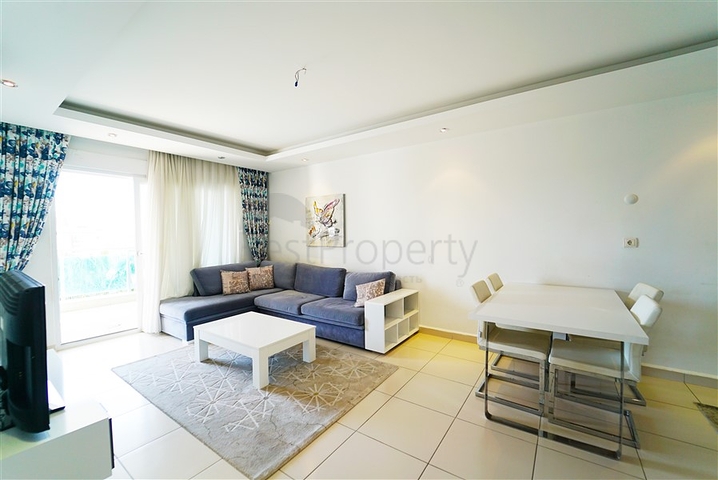 شقة انيقة ضمن مجمع فاخر -تصميم 1+1 مفروشة -في اوبا / الانيا 