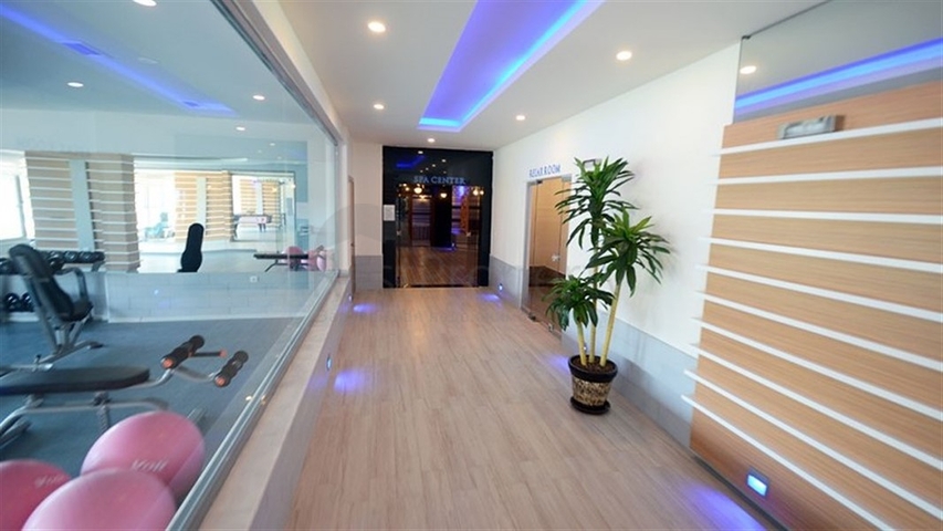 شقة انيقة ضمن مجمع فاخر -تصميم 1+1 مفروشة -في اوبا / الانيا 