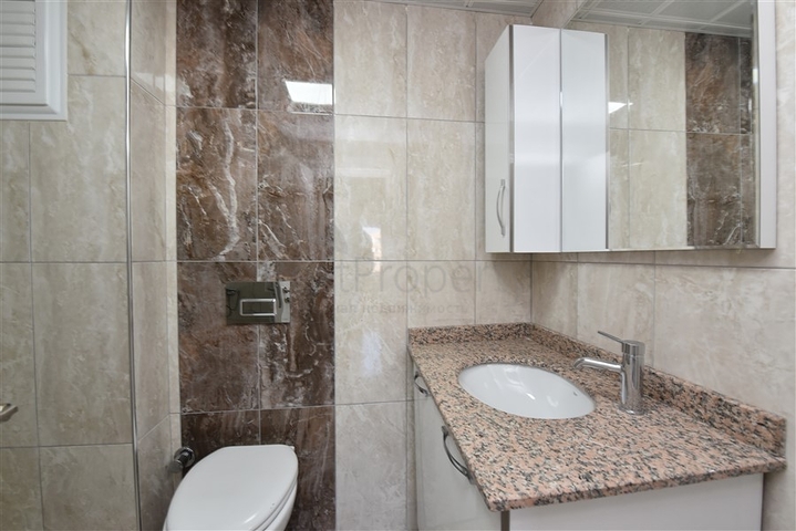 شقق للبيع في اوبا - غرفتين وصالة -قريبة من البحر -في منطقة اوبا / الانيا 