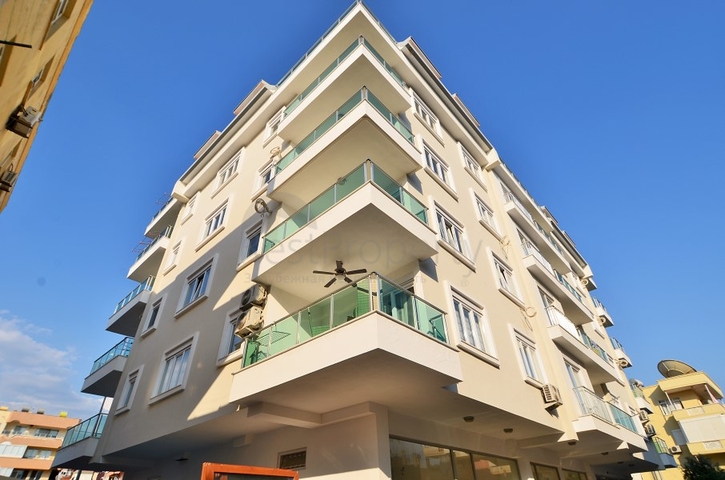 شقق للبيع في اوبا - غرفتين وصالة -قريبة من البحر -في منطقة اوبا / الانيا 