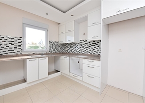 شقق للبيع في اوبا - غرفتين وصالة -قريبة من البحر -في منطقة اوبا / الانيا 