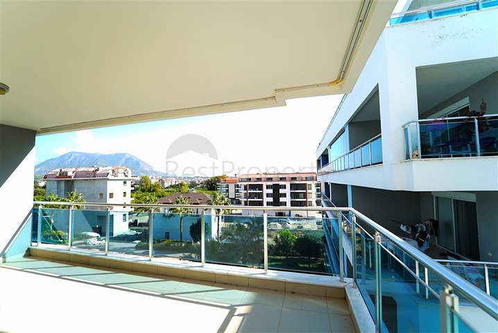 شقق للبيع في اوبا - غرفتين وصالة -مجمع خدمات 5 نجوم -في اوبا / الانيا 