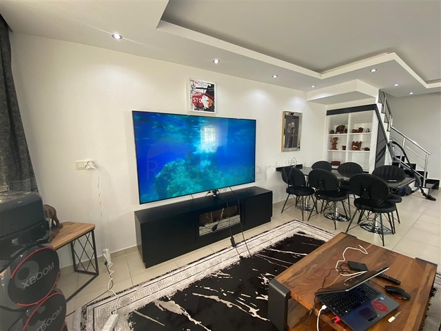 فيلا بسعر مناسب للبيع في الانيا - مستقلة 3 غرف وصالة -حديقة خاصة -في افسلار / الانيا 