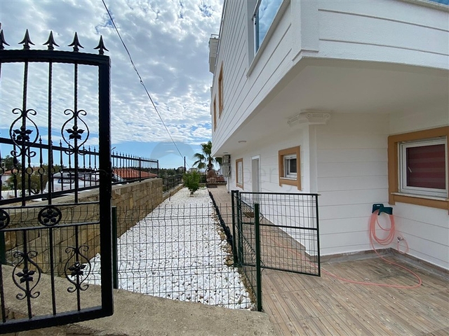 فيلا بسعر مناسب للبيع في الانيا - مستقلة 3 غرف وصالة -حديقة خاصة -في افسلار / الانيا 