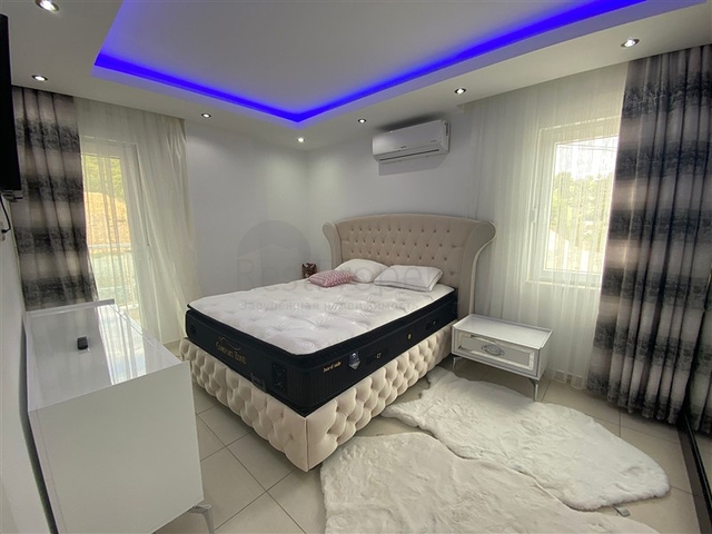 فيلا بسعر مناسب للبيع في الانيا - مستقلة 3 غرف وصالة -حديقة خاصة -في افسلار / الانيا 