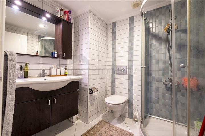 دوبلكس ارضية واسعة -4 غرف وصالة مفروشة -ضمن مجمع انيق -في محمودلار / الانيا 