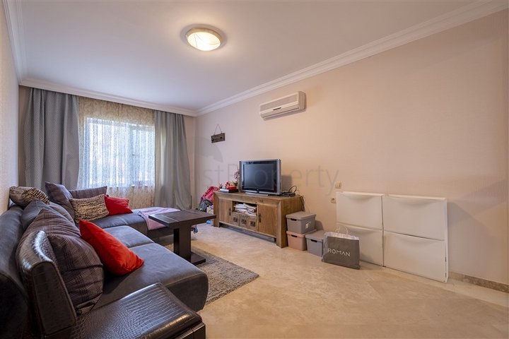 دوبلكس ارضية واسعة -4 غرف وصالة مفروشة -ضمن مجمع انيق -في محمودلار / الانيا 