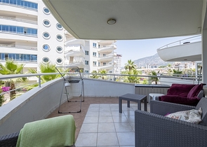 دوبلكس ارضية واسعة -4 غرف وصالة مفروشة -ضمن مجمع انيق -في محمودلار / الانيا 