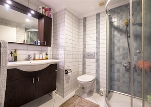 دوبلكس ارضية واسعة -4 غرف وصالة مفروشة -ضمن مجمع انيق -في محمودلار / الانيا 