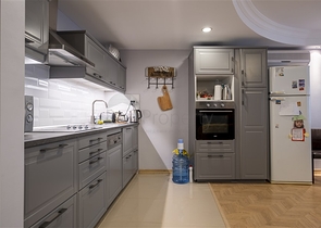 دوبلكس ارضية واسعة -4 غرف وصالة مفروشة -ضمن مجمع انيق -في محمودلار / الانيا 