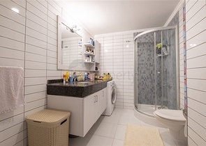 دوبلكس ارضية واسعة -4 غرف وصالة مفروشة -ضمن مجمع انيق -في محمودلار / الانيا 