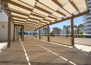 دوبلكس ارضية واسعة -4 غرف وصالة مفروشة -ضمن مجمع انيق -في محمودلار / الانيا 