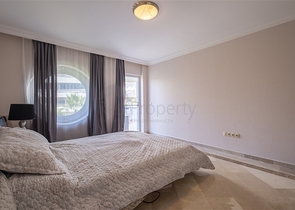 دوبلكس ارضية واسعة -4 غرف وصالة مفروشة -ضمن مجمع انيق -في محمودلار / الانيا 