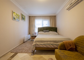 دوبلكس ارضية واسعة -4 غرف وصالة مفروشة -ضمن مجمع انيق -في محمودلار / الانيا 