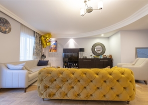 دوبلكس ارضية واسعة -4 غرف وصالة مفروشة -ضمن مجمع انيق -في محمودلار / الانيا 