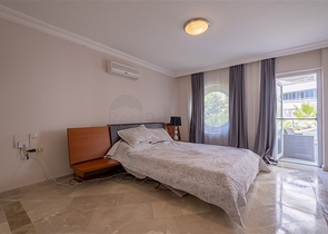 دوبلكس ارضية واسعة -4 غرف وصالة مفروشة -ضمن مجمع انيق -في محمودلار / الانيا 