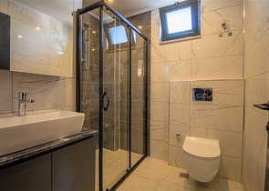 عقارات للبيع في اوبا - دوبلكس 2 غرفة وصالة -مفروشة -مجمع حديث -في اوبا / الانيا 