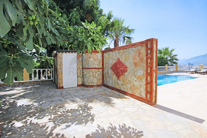 فلل للبيع في الانيا - مستقلة 3 غرف وصالة -في كارجيجاك / الانيا 