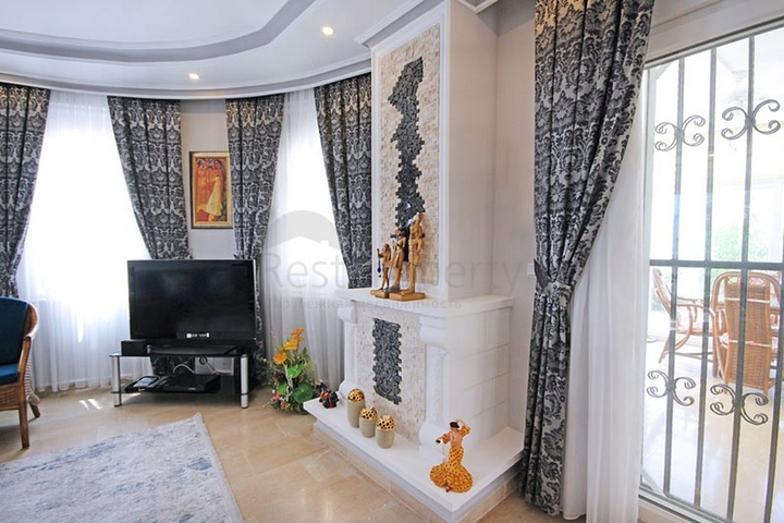 فلل للبيع في الانيا - مستقلة 3 غرف وصالة -في كارجيجاك / الانيا 