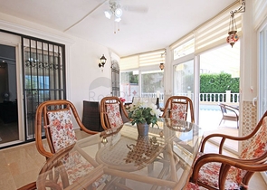 فلل للبيع في الانيا - مستقلة 3 غرف وصالة -في كارجيجاك / الانيا 