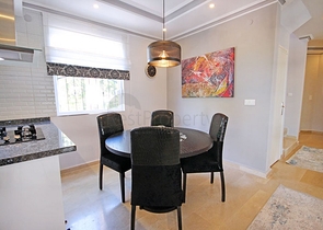 فلل للبيع في الانيا - مستقلة 3 غرف وصالة -في كارجيجاك / الانيا 