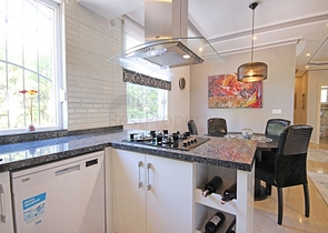 فلل للبيع في الانيا - مستقلة 3 غرف وصالة -في كارجيجاك / الانيا 