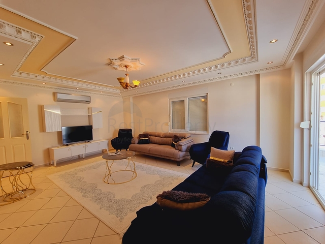 شقة طابق مرتفع - 2 غرفة وصالة -مفروشة -في محمودلار / الانيا 