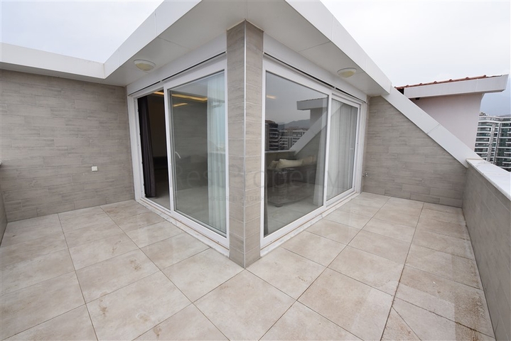 اطلالة بحر -دوبلكس فاخرة -في محمودلار/ الانيا 