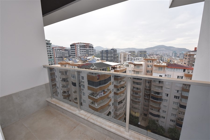 اطلالة بحر -دوبلكس فاخرة -في محمودلار/ الانيا 