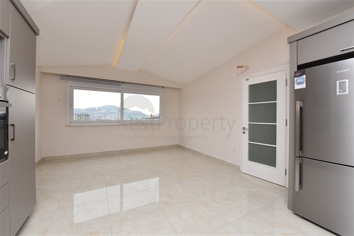 اطلالة بحر -دوبلكس فاخرة -في محمودلار/ الانيا 