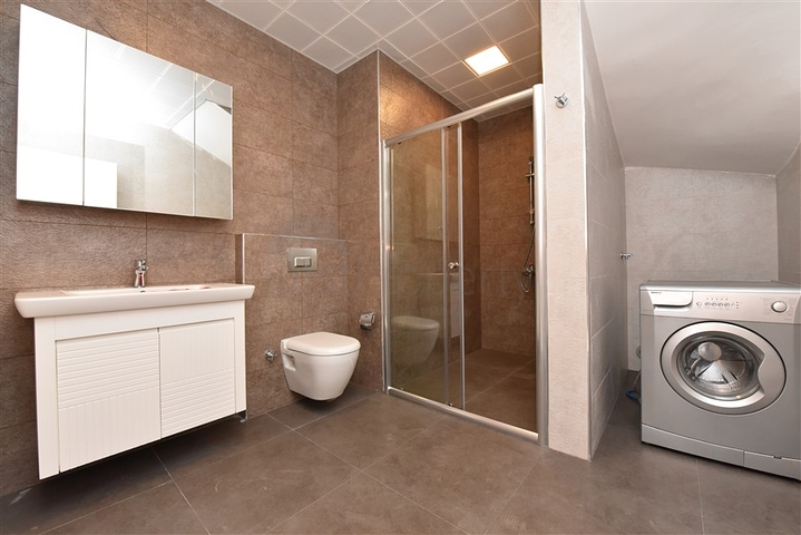 اطلالة بحر -دوبلكس فاخرة -في محمودلار/ الانيا 