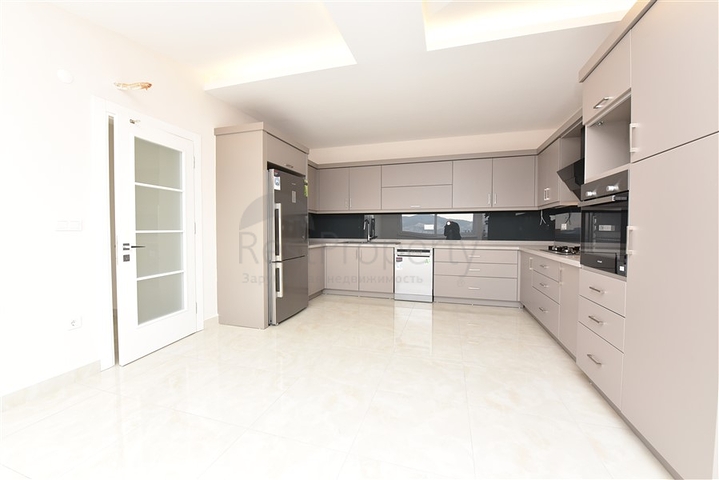 اطلالة بحر -دوبلكس فاخرة -في محمودلار/ الانيا 