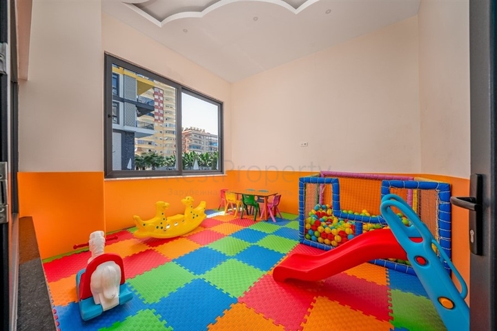 اطلالة بحر -دوبلكس فاخرة -في محمودلار/ الانيا 