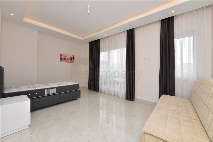 اطلالة بحر -دوبلكس فاخرة -في محمودلار/ الانيا 