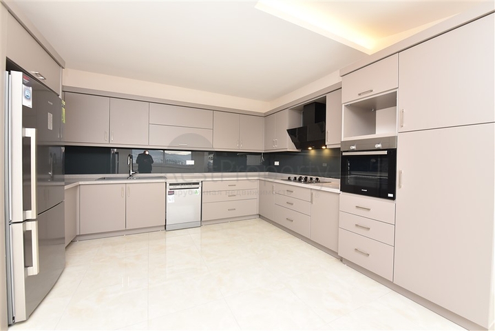 اطلالة بحر -دوبلكس فاخرة -في محمودلار/ الانيا 