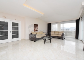 اطلالة بحر -دوبلكس فاخرة -في محمودلار/ الانيا 