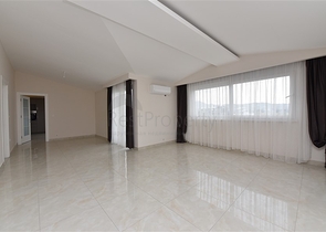 اطلالة بحر -دوبلكس فاخرة -في محمودلار/ الانيا 