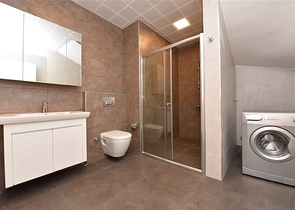 اطلالة بحر -دوبلكس فاخرة -في محمودلار/ الانيا 