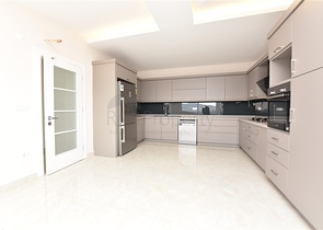 اطلالة بحر -دوبلكس فاخرة -في محمودلار/ الانيا 