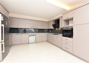 اطلالة بحر -دوبلكس فاخرة -في محمودلار/ الانيا 