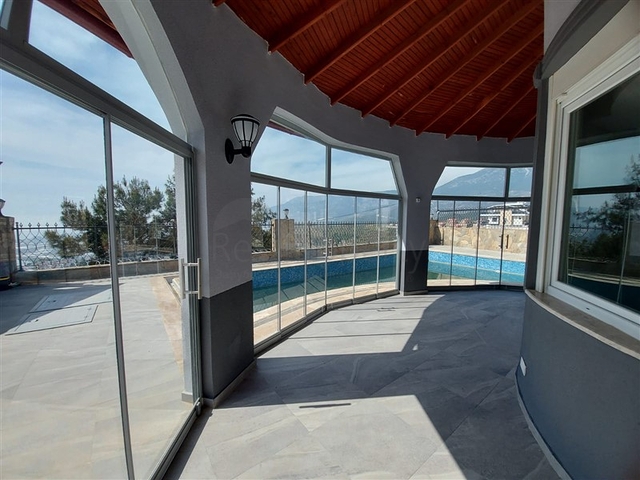 اطلالة بحر -فيلا مستقلة مع مسبح خاص في كارجيجاك / الانيا 