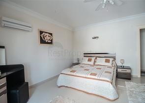 شقة عائلية واسعة -3 غرف وصالة -مجمع يضم خدمات -في محمودلار /الانيا 