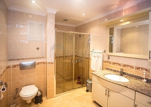 شقة اطلالة بحر في محمودلار- تصميم 2 غرفة وصالة -مفروشة -في محمودلار/ الانيا 