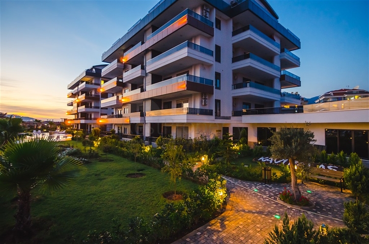 دوبلكس فاخرة -4 غرف وصالة -في اوبا / الانيا 