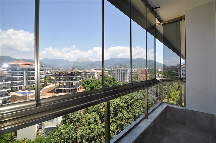 دوبلكس فاخرة -4 غرف وصالة -في اوبا / الانيا 