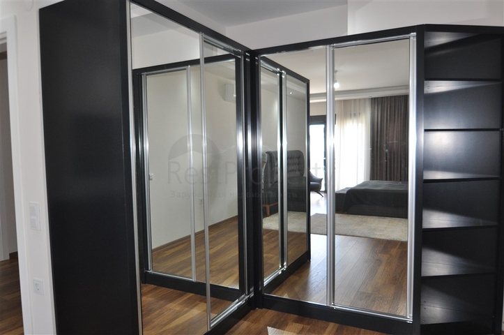 دوبلكس فاخرة -4 غرف وصالة -في اوبا / الانيا 