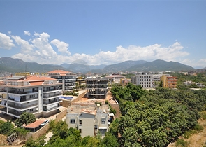 دوبلكس فاخرة -4 غرف وصالة -في اوبا / الانيا 