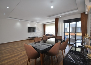 دوبلكس فاخرة -4 غرف وصالة -في اوبا / الانيا 